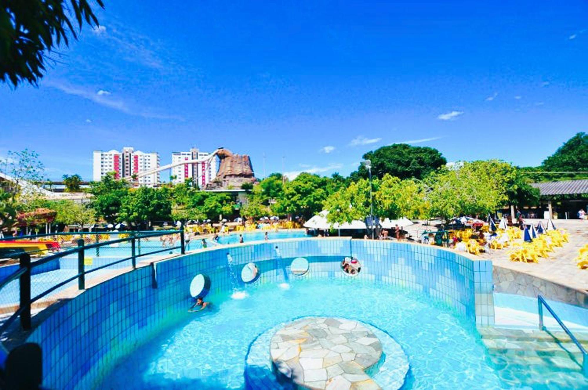 Lacqua Diroma Oficial - Diroma Acqua Park Incluido - Com Roupa De Cama E Banho Caldas Novas Exterior foto